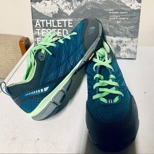 NF HIKING SHOES